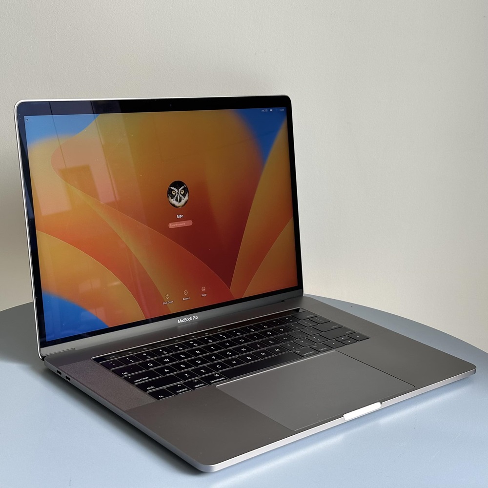 Apple MacBook Pro 15