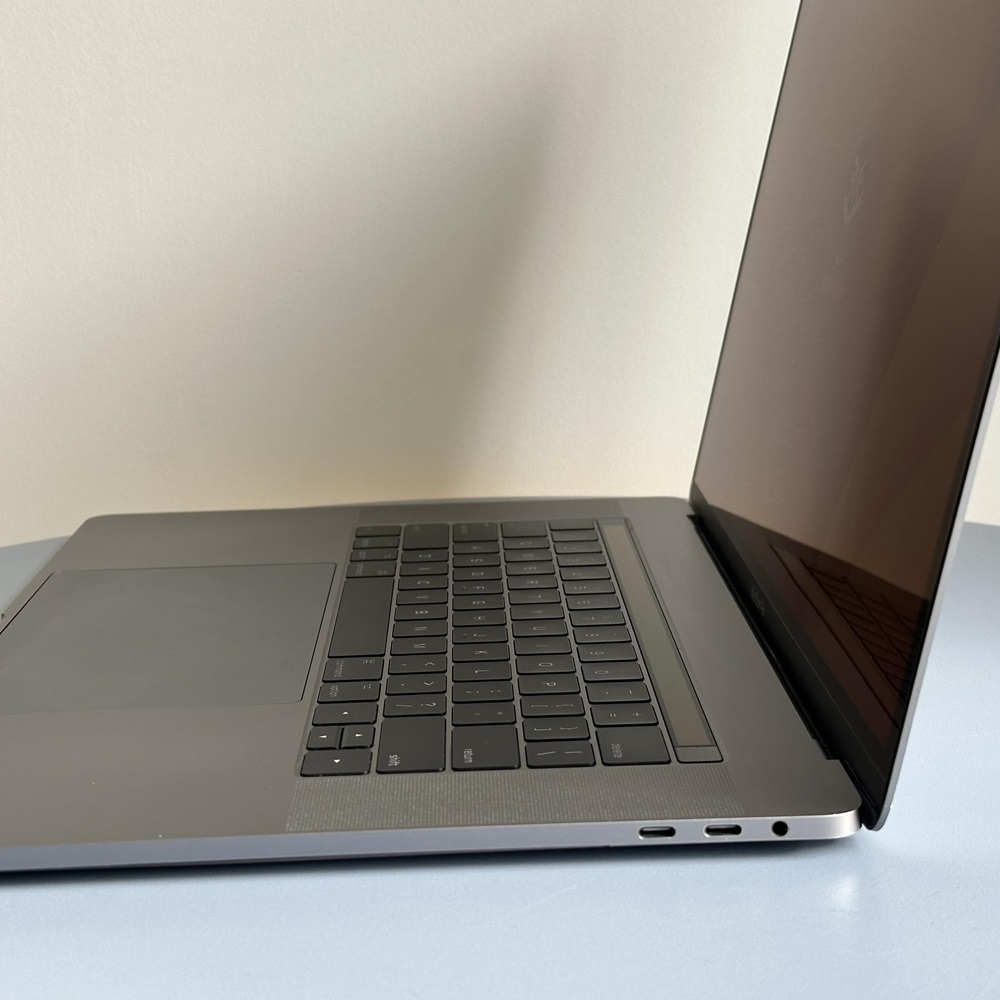 Apple MacBook Pro 15