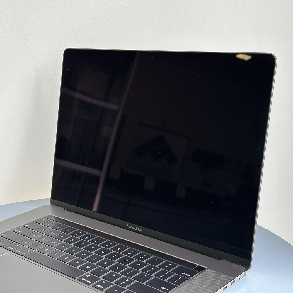 Apple MacBook Pro 15