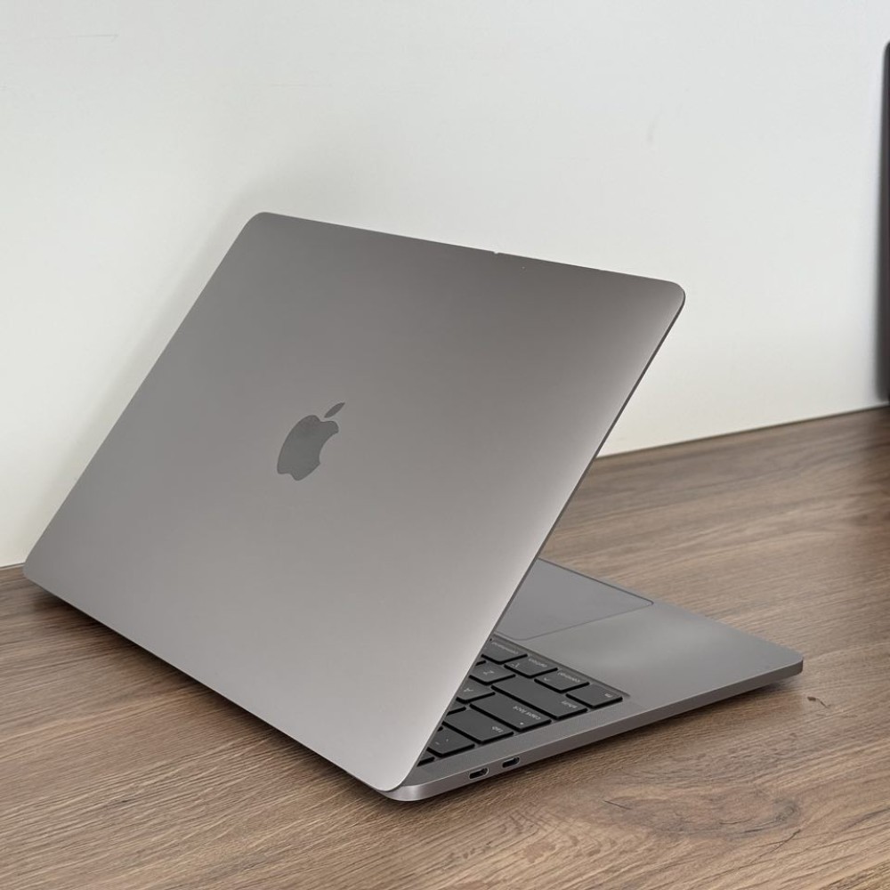 Apple MacBook Pro 13