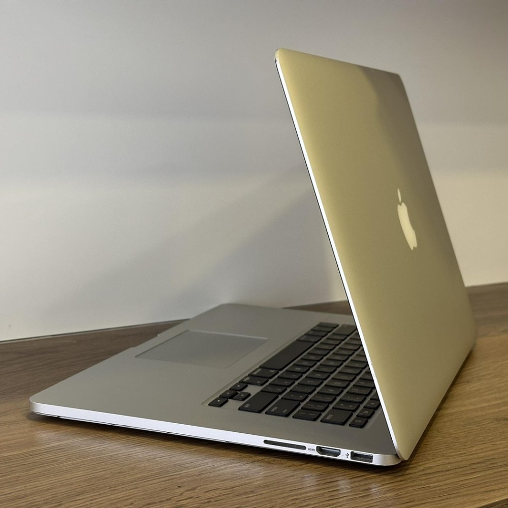 Apple MacBook Pro 15