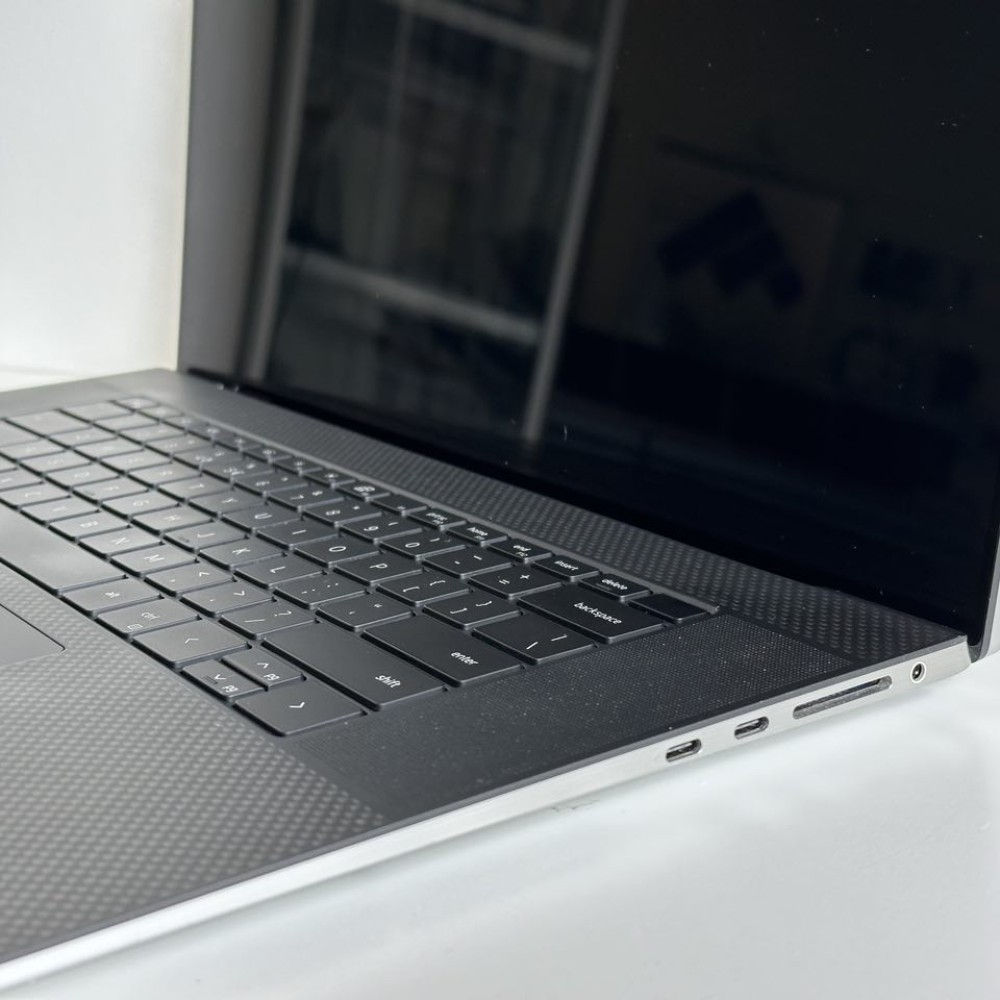 Dell XPS 17 9700