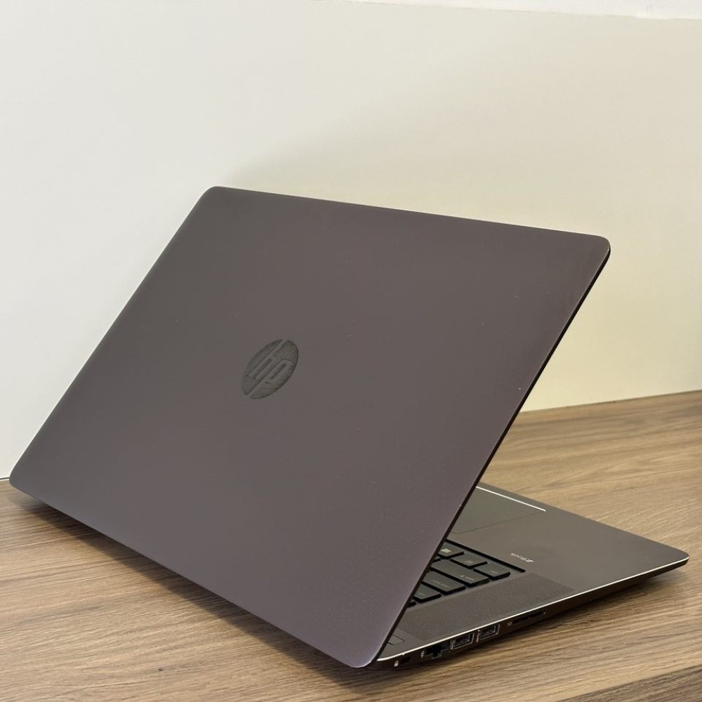 HP ZBook Studio G4